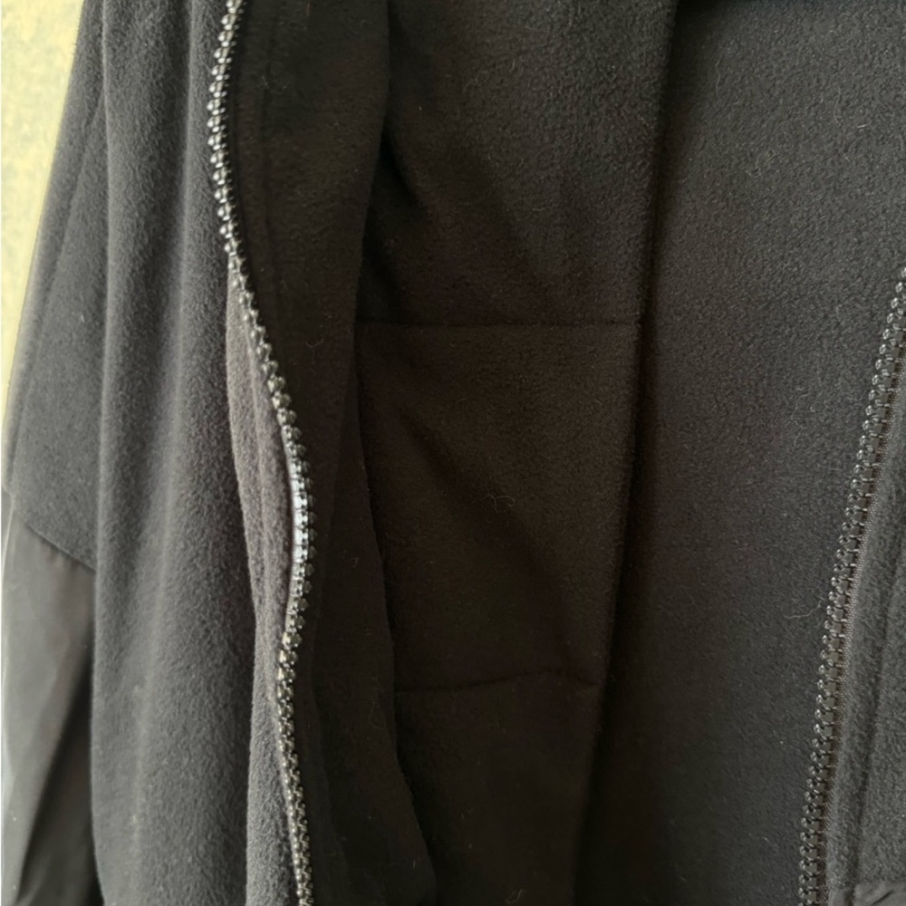 ‼️SOLD‼️ALO Zip Up Collar Hoodie Jacket🖤 - Picture 3 of 3